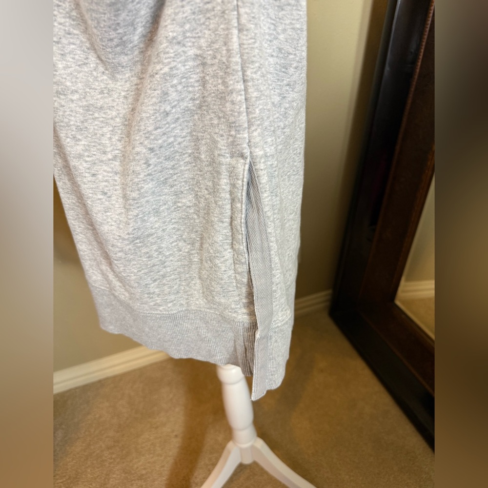 aerie oversized grey sweatshirt with split hem on sides size small - Picture 4 of 10